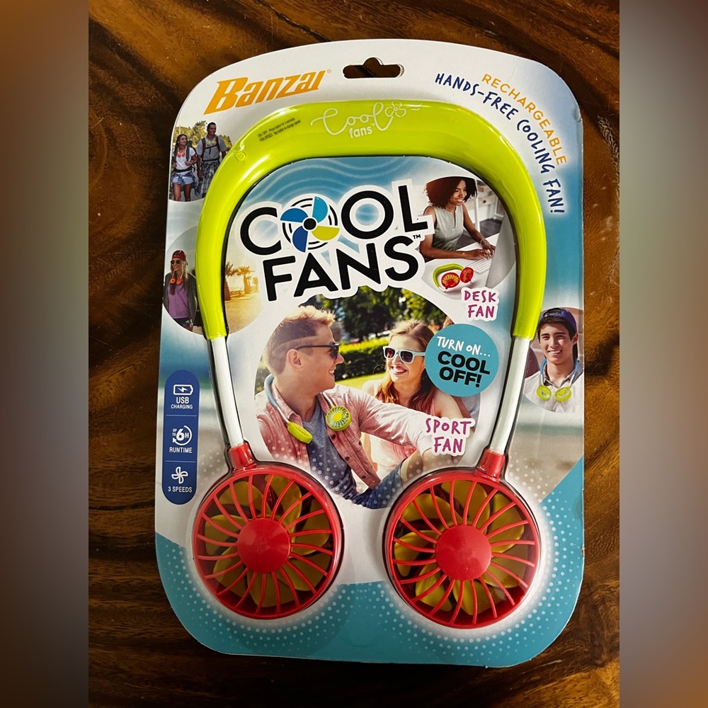 Banzai Wearable Red 3-Speed Neck Fan, Rechargeable
USB, Ages 14 & up, Unisex